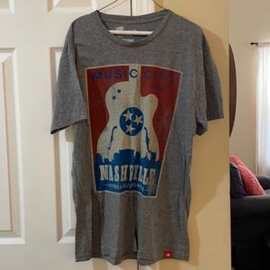 Ryman Nashville graphic tshirt